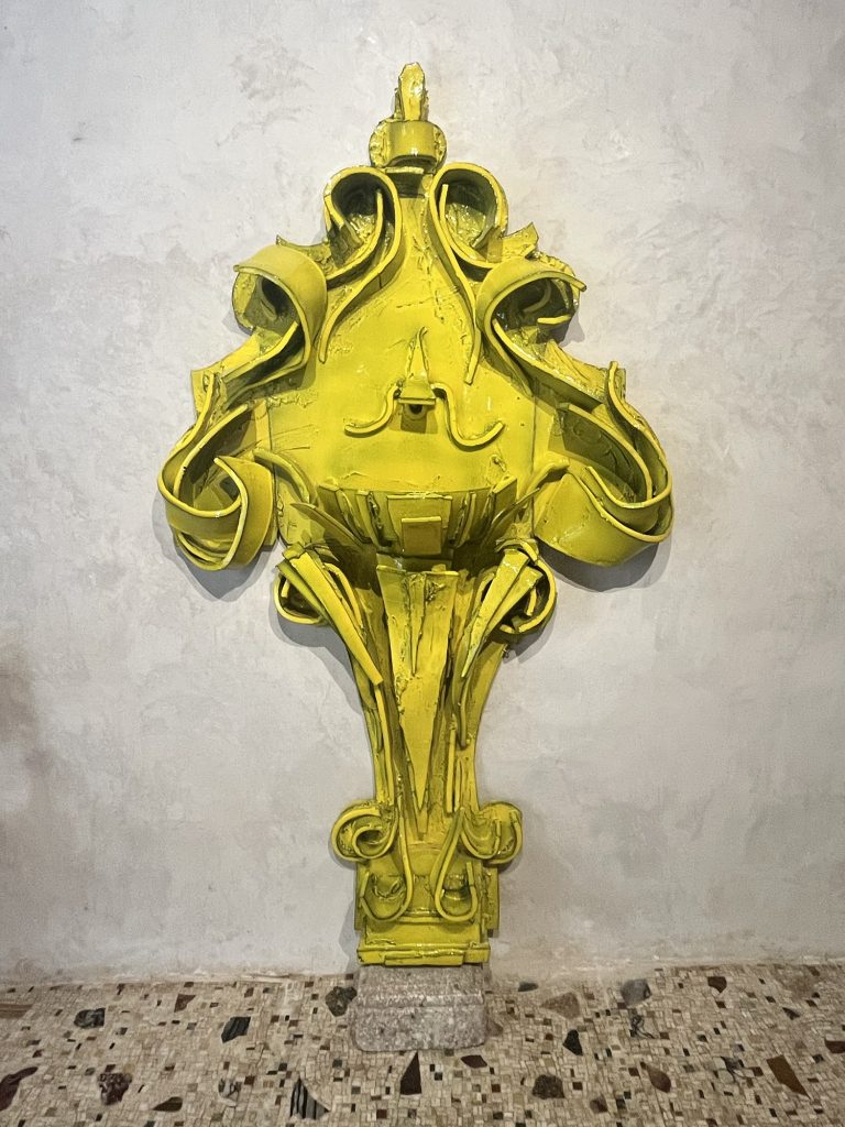 Fontana con volute