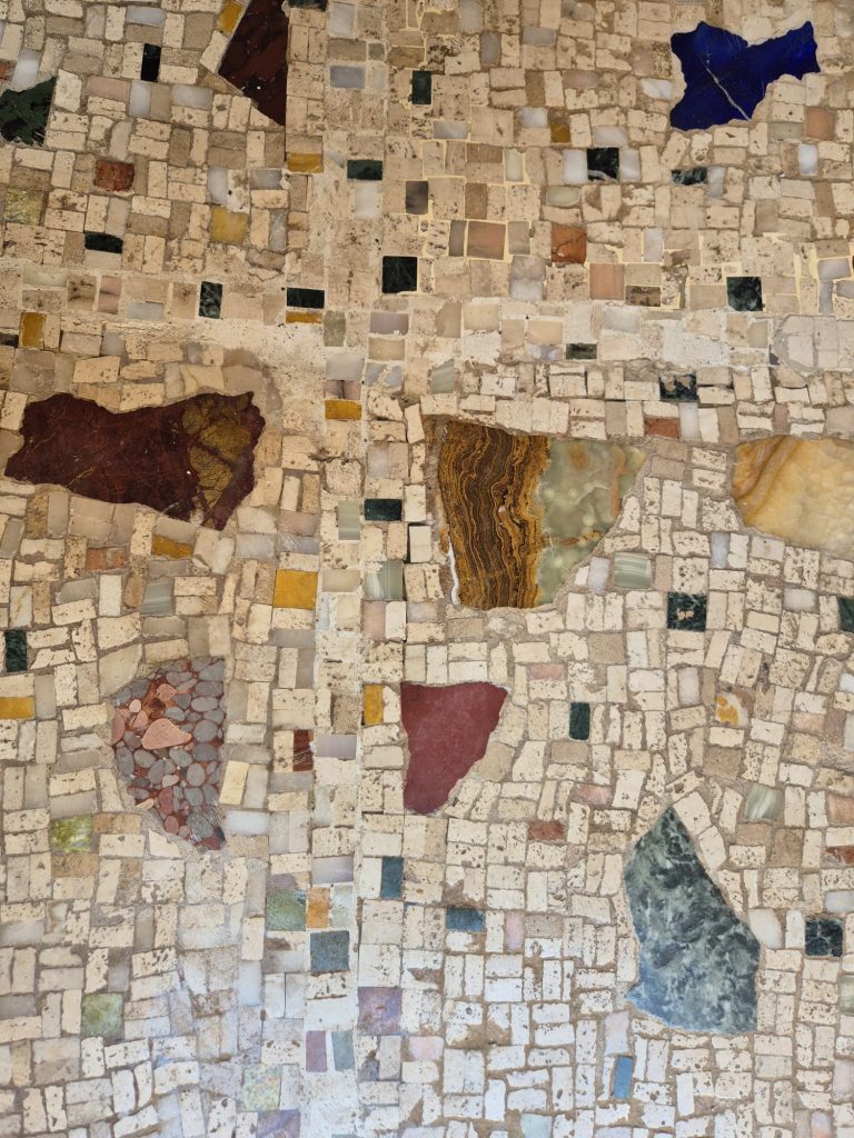 Pavimento museo Iseum